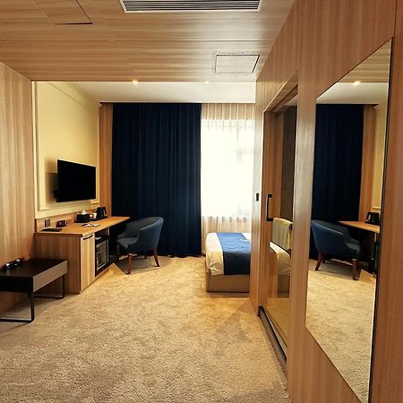 Ulaanbaatar Hotel ภายนอก รูปภาพ