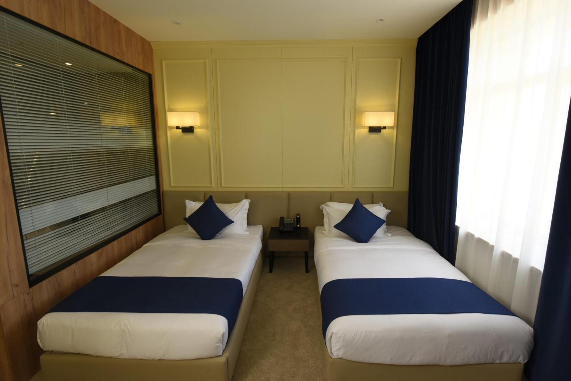 Ulaanbaatar Hotel ภายนอก รูปภาพ