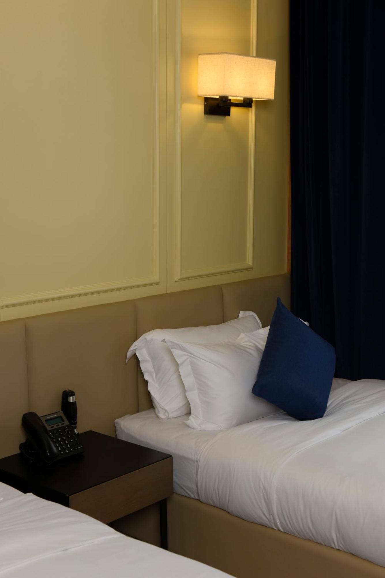 Ulaanbaatar Hotel ภายนอก รูปภาพ