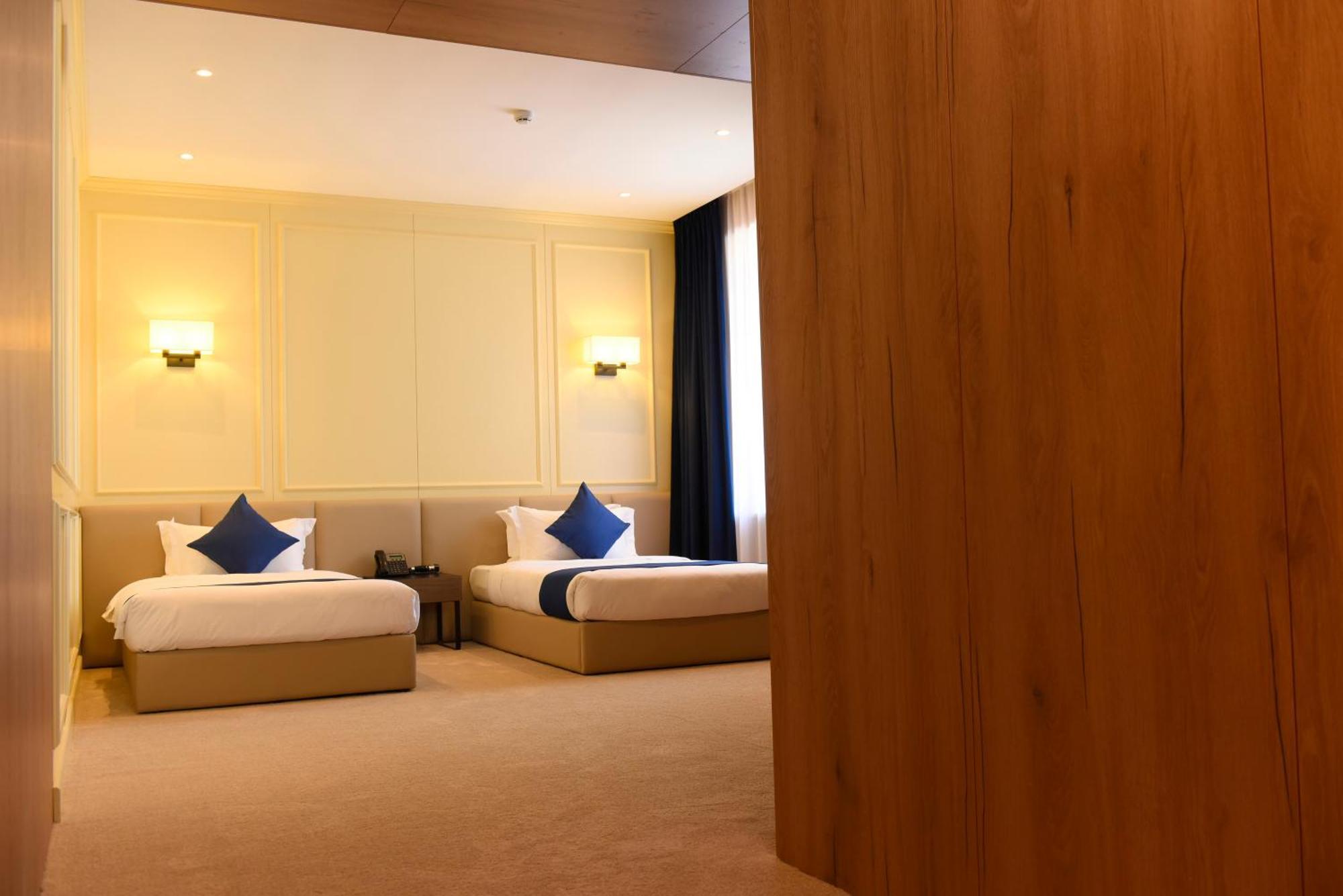 Ulaanbaatar Hotel ภายนอก รูปภาพ