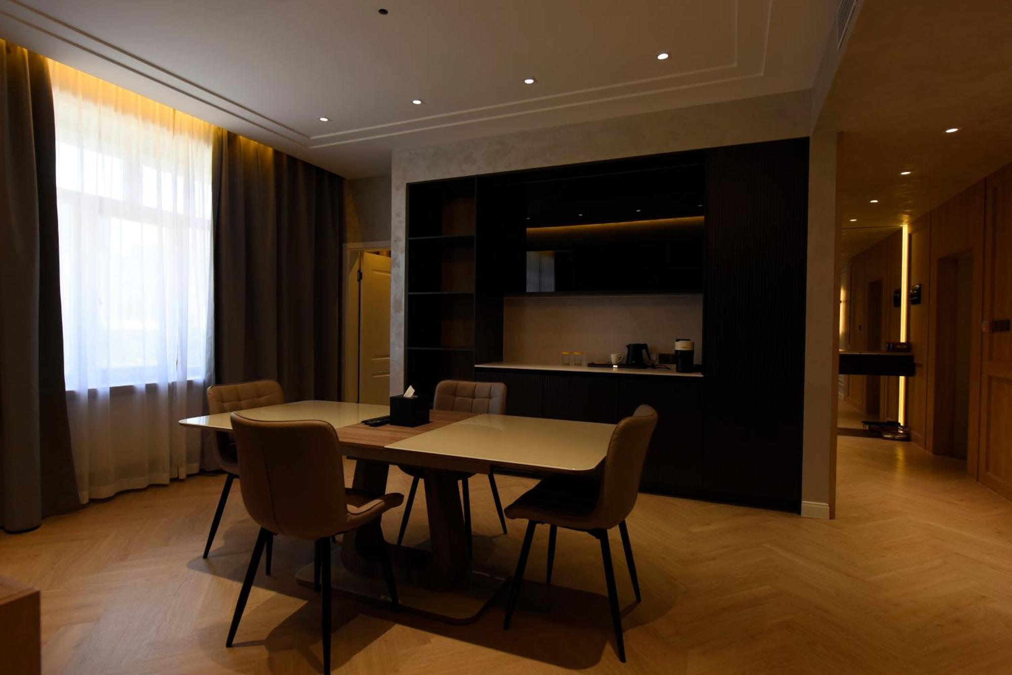 Ulaanbaatar Hotel ภายนอก รูปภาพ