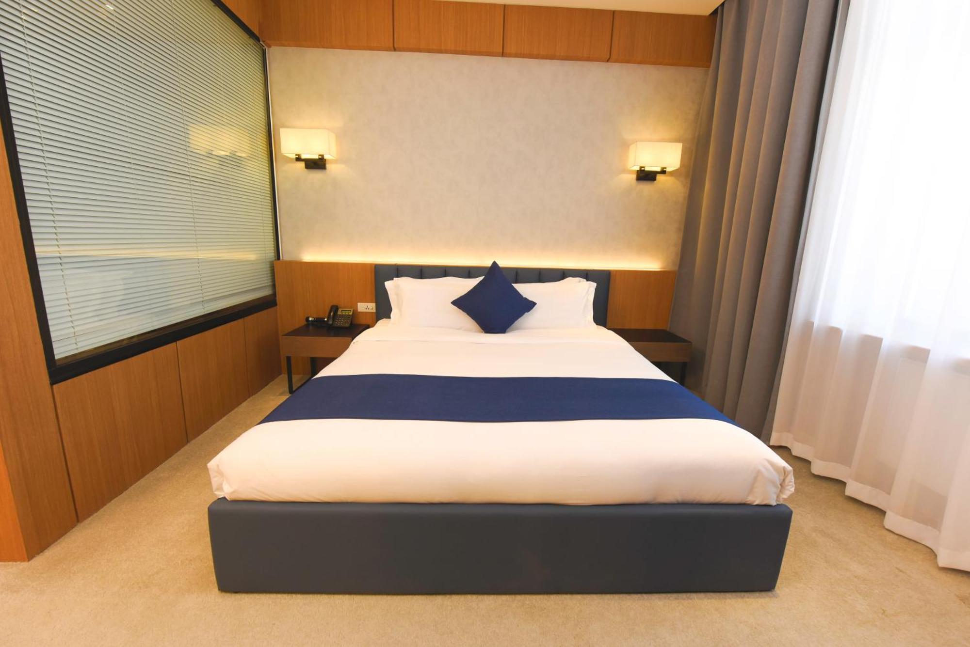 Ulaanbaatar Hotel ภายนอก รูปภาพ