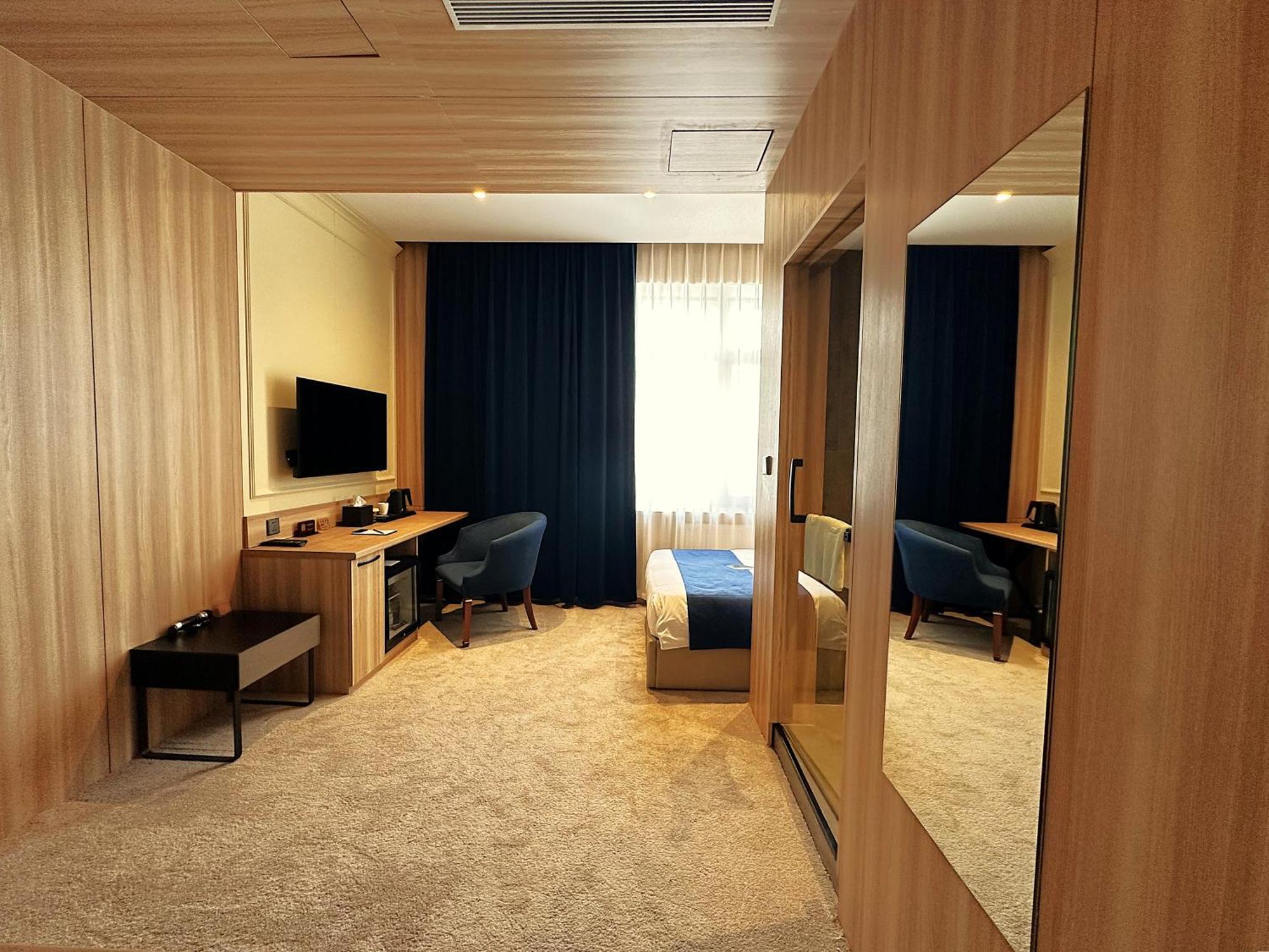 Ulaanbaatar Hotel ภายนอก รูปภาพ